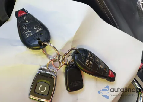 2014 Chrysler Town & Country Touring z USA, uszkodzony, nr VIN 2C4RC1BGXER247084